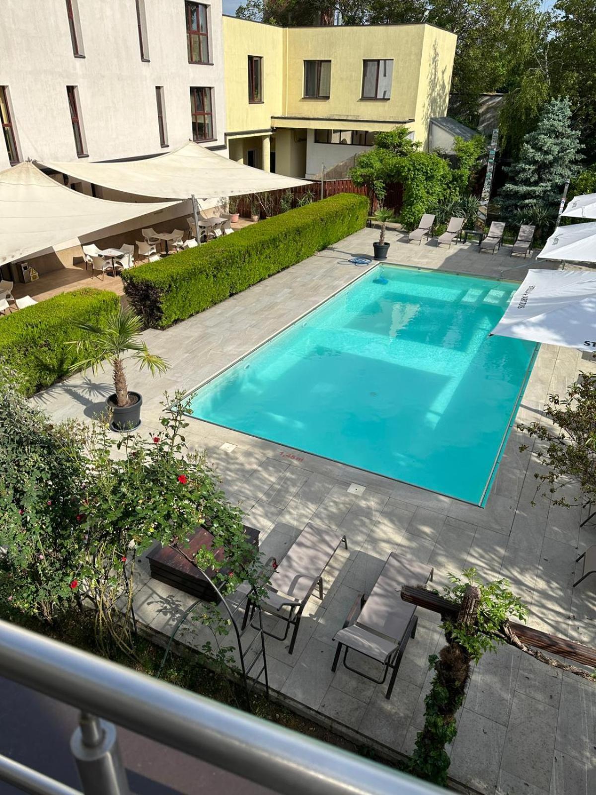 Hotel Perla Timişoara Exterior foto